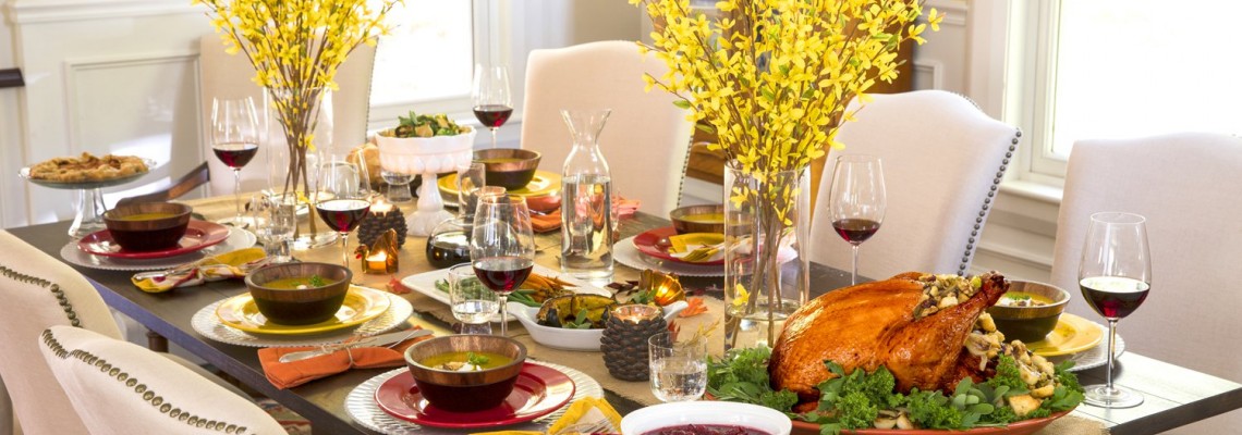 Hosting Thanksgiving? Here are a few Tips to get you Started.